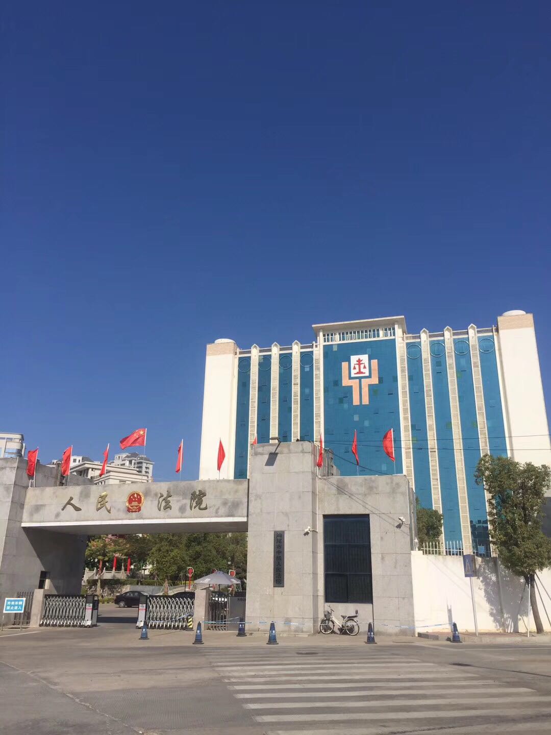 汕尾中院.jpg